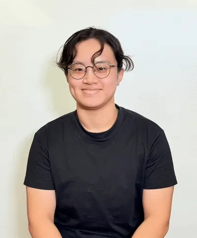 EE YAN